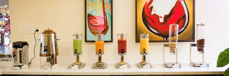 Hình ảnh bình đựng nước trái cây và bình đựng ngũ cốc